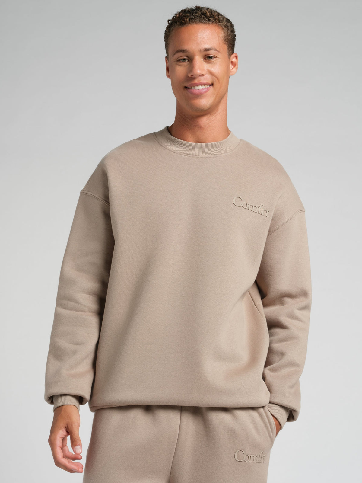 Minimalist Crew