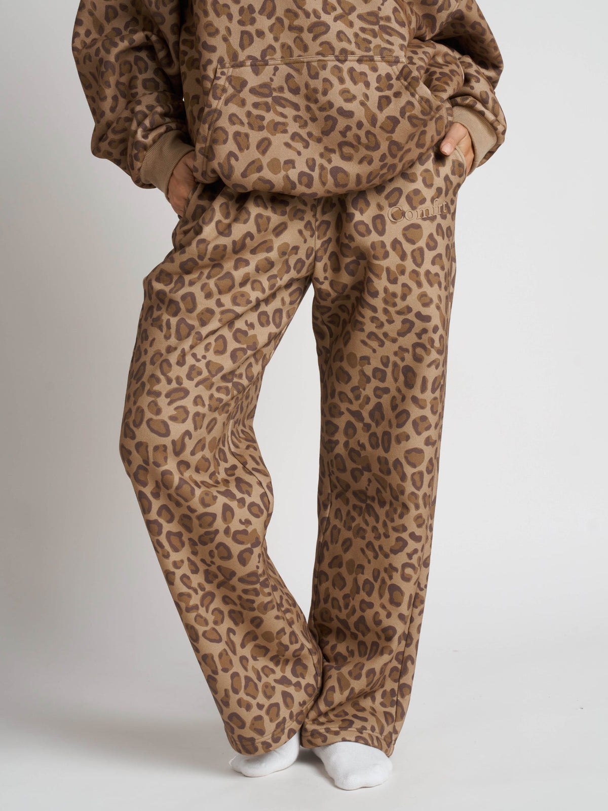 Minimalist Straight Leg Sweatpants – Long