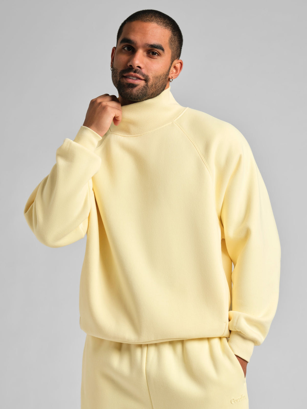 Basic Mock Neck Sweatshirt