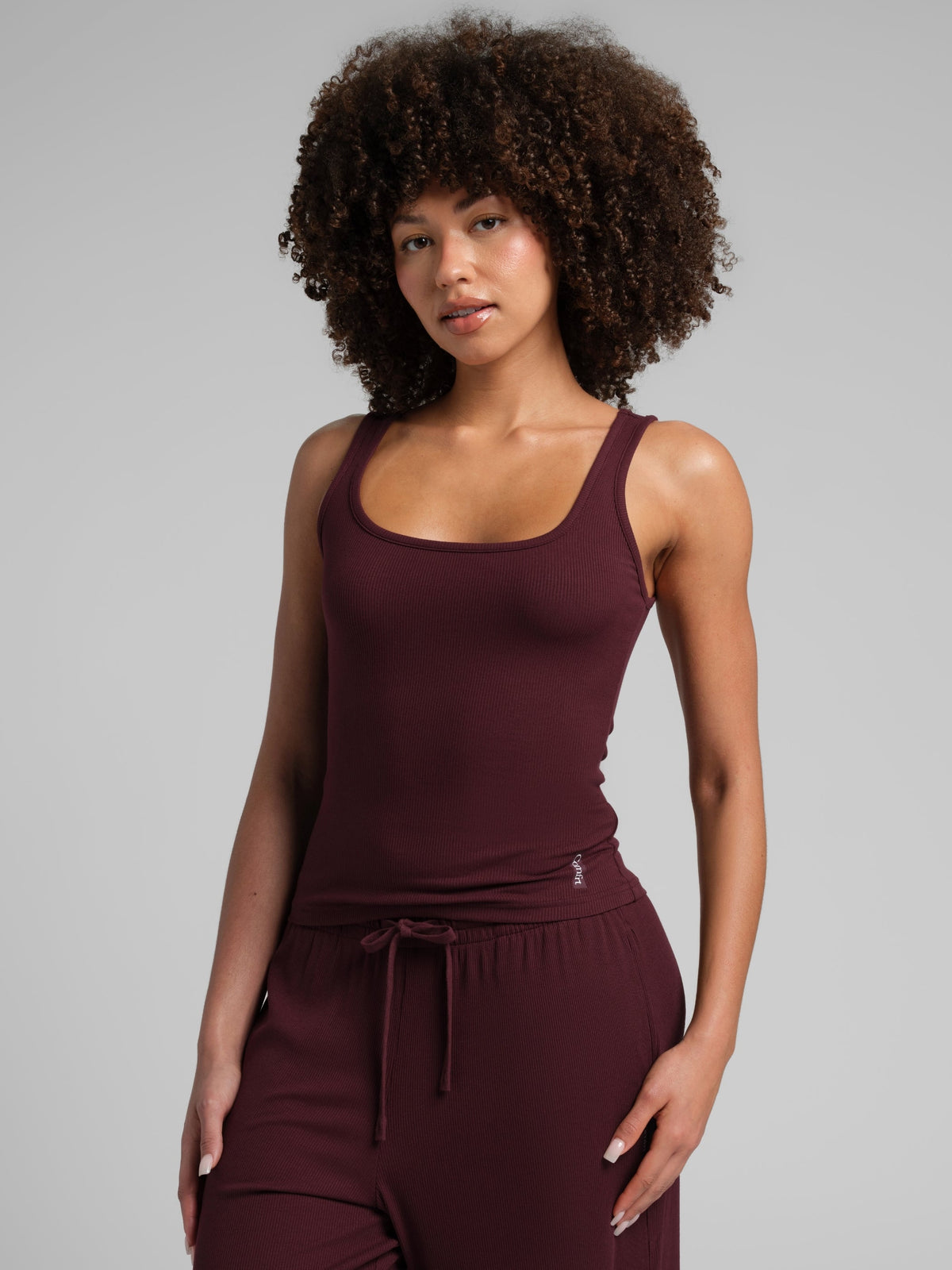 Rib Contour Waist Length Tank