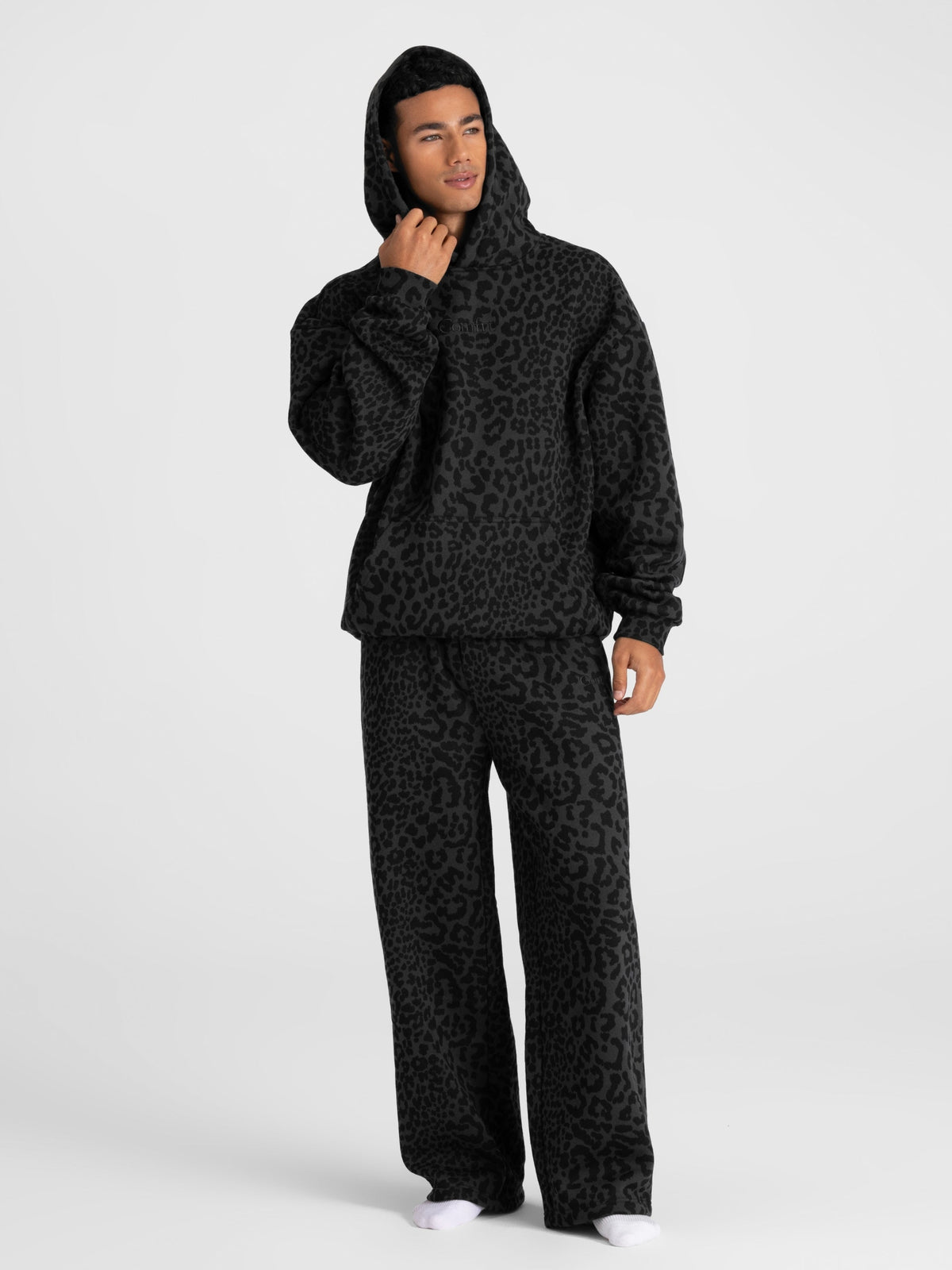 Signature Straight Leg Sweatpants
