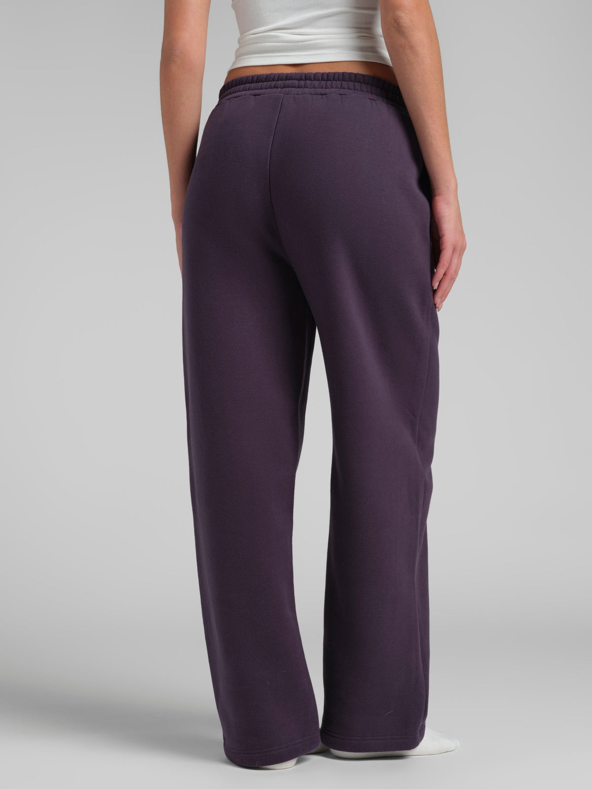 Minimalist Straight Leg Sweatpants