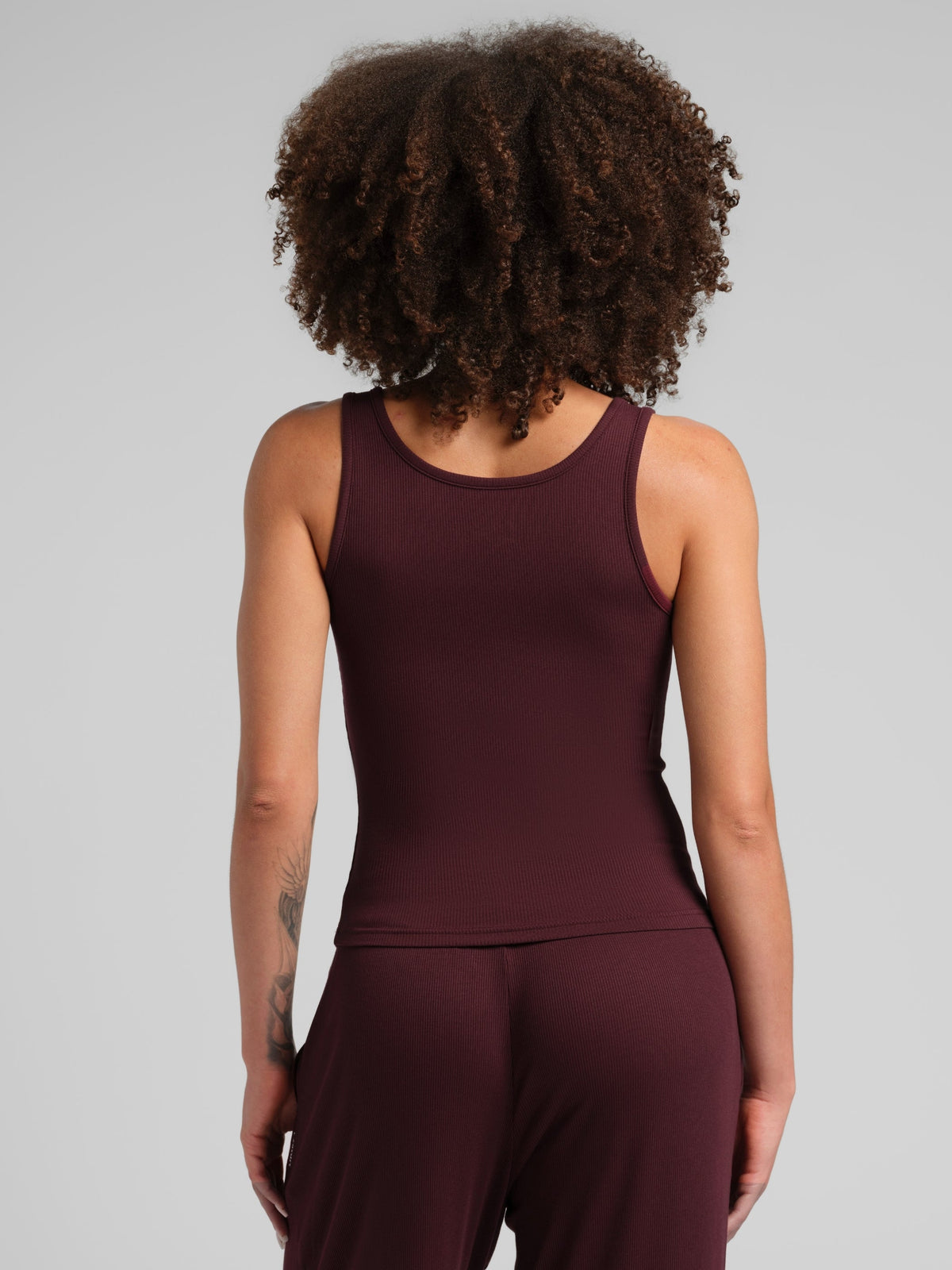 Rib Contour Waist Length Tank