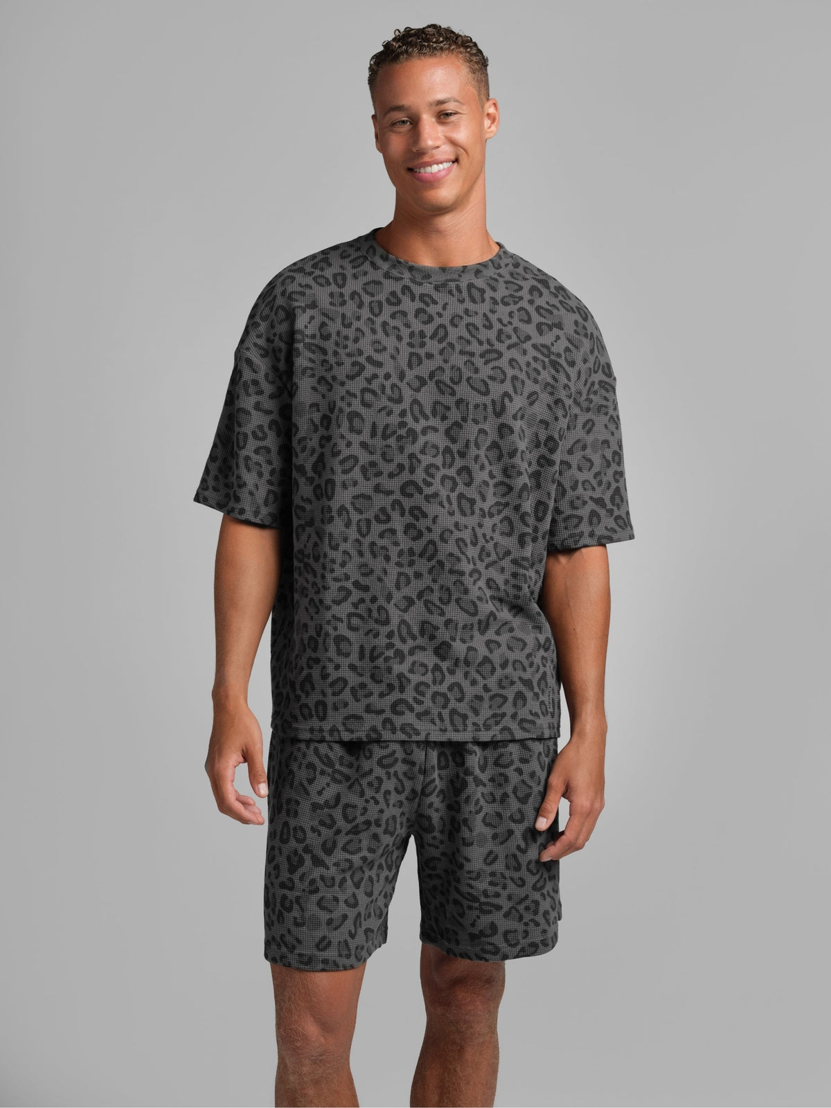 Waffle Lounge 7" Short